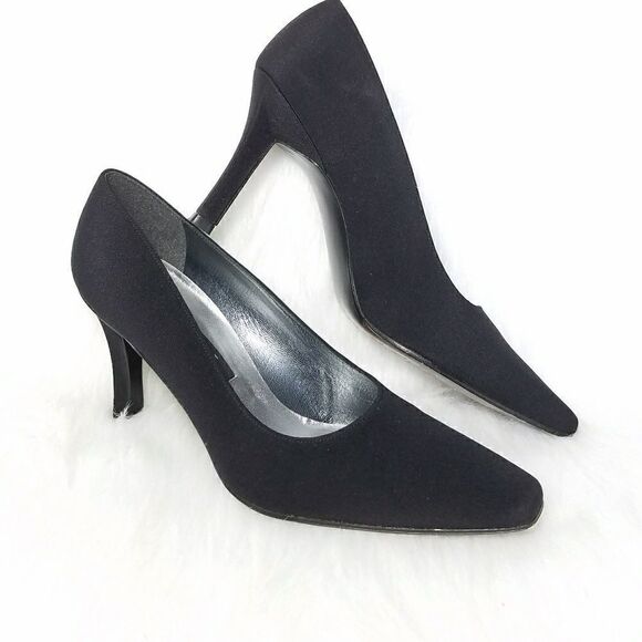 Stuart Weitzman  - Picture 1 of 6